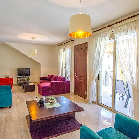 In Sleeps 6 Includes Swimming Pool And Air Con 2 Villa